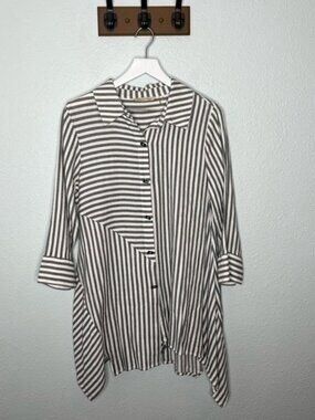 Soft Surroundings Asymmetrical Striped Button Detail Tunic Blouse